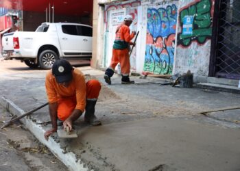 Prefeitura de Manaus revitaliza calçadas da avenida Getúlio Vargas e reforça transformação do Centro Histórico