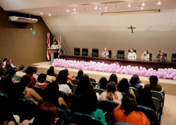 Escola do Legislativo da Aleam promove formação inédita sobre violência contra a mulher para soldados da Polícia Militar