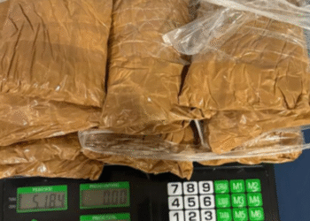 Nervosismo em Aeroporto leva à prisão de homem com 5 kg de cocaína no AM