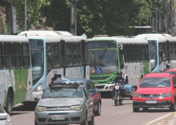 Governo do AM afirma não ter relação com atraso de salário de rodoviários