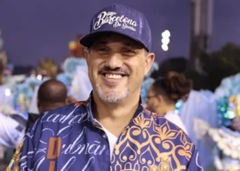 PF prende presidente de escola de samba em operação contra tráfico e lavagem de dinheiro
