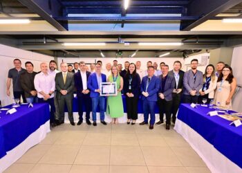 Prefeito David Almeida recebe ‘Selo Caixa Gestão Sustentável’ por boas práticas de governança e responsabilidade socioambiental da gestão municipal