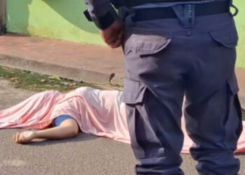 Jovem é assassinada a tiros em Manacapuru enquanto levava a filha para a escola