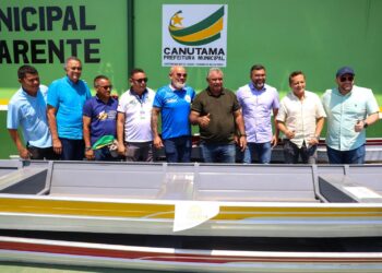 Em Canutama, governador Wilson Lima fortalece setores primário e social e entrega ajuda humanitária para famílias afetadas pela estiagem