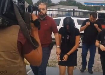 Namorada de homem morto em shopping de Manaus é presa suspeita de participar do crime