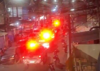 Polícia impede CV de fechar rua na Compensa para homenagear mortos no RJ