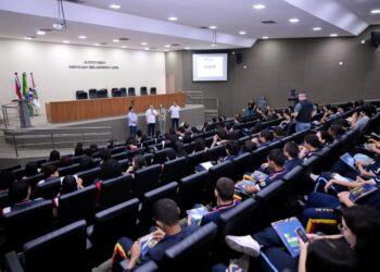 Programa ‘Aleam Educa’ realiza aula final para alunos da rede estadual que participarão do Enem