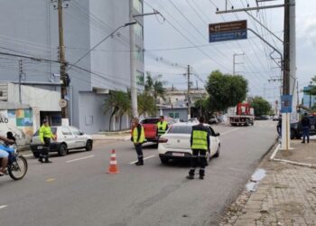 Operação “Transporte Legal” reforça segurança viária no Centro de Manaus