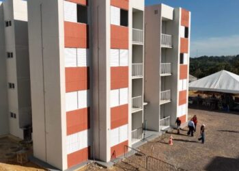 Alerta de golpe: falsos benefícios habitacionais circulam em Manaus