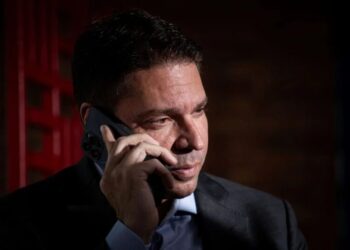 Moraes determina a prisão do deputado Alexandre Ramagem