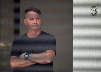 STF mantém por unanimidade a prisão preventiva de Jair Bolsonaro após violação de tornozeleira