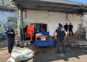 CIF fiscaliza estabelecimentos de sucatarias no Centro e na zona sul de Manaus