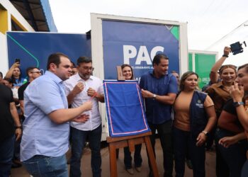 Governador Wilson Lima entrega PAC em Autazes e amplia acesso a serviços de cidadania
