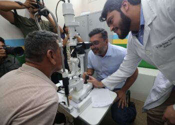 Governador Wilson Lima vistoria mutirão de cirurgias de catarata do Opera+ Amazonas em Iranduba