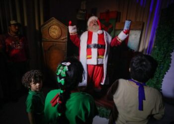 Agendamentos para Fábrica do Papai Noel, Vila de Natal e Festival de Natal no Teatro Amazonas começam nesta terça