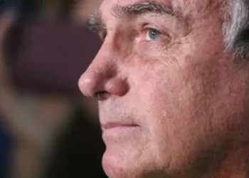 Defesa pede autorização ao STF para cirurgia de Bolsonaro no Natal