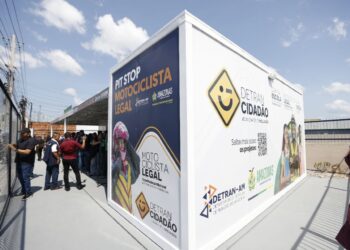 Governador Wilson Lima entrega primeiro Pit Stop do Motociclista Legal em Manaus