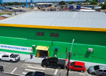 Em ação inédita, prefeitura entrega quatro escolas em um único dia e reforça avanço na educação de Manaus