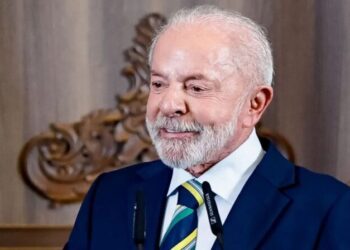 Presidente da Assembleia da Venezuela agradece a Lula por apoio ao país