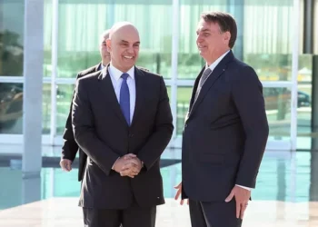 Moraes nega pedido para nova transferência de Bolsonaro a hospital após queda na prisão