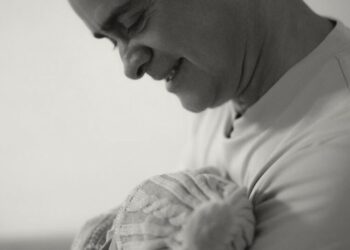 Morre David Benedito, bebê do prefeito David Almeida e da primeira-dama Izabelle
