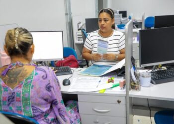 Governo do Amazonas atende 210 famílias do Parque Residencial Liberdade para regularização fundiária