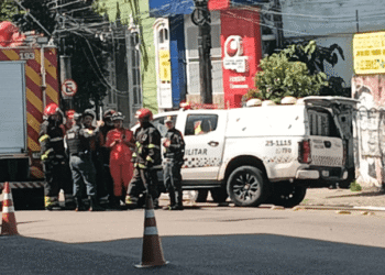 Morador de rua é preso com suposta bomba dentro de ônibus no Centro de Manaus