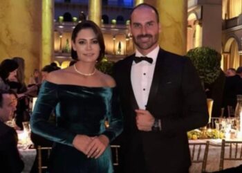 Racha bolsonarista: Eduardo ataca e Michelle frita “bananinha”