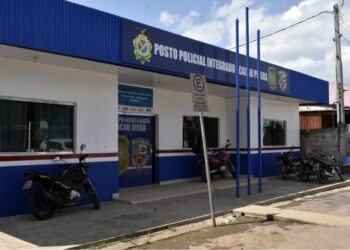 Homem é preso após agredir mulher com vassouradas e ameaçá-la de morte no Cacau Pirêra