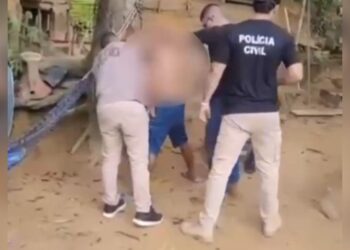 Homem é preso por tentar matar jovem com terçado e agredir a própria mãe em Manacapuru