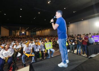 Prefeito reúne lideranças e mostra avanços em bairros e comunidades rurais de Manaus