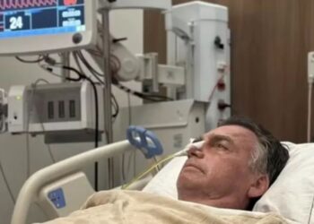 Bolsonaro apresenta melhora clínica, mas continua sem previsão de alta da UTI