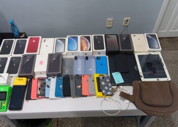 Operação revela esquema que enganava vítimas e desviava celulares em Manaus
