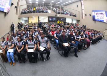 Trabalho social da FJU é reconhecido em sessão especial na Aleam