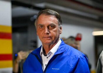 Casa de Bolsonaro é reformada em meio a expectativa por domiciliar