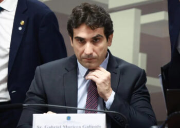 Galípolo minimiza risco do Master ao sistema financeiro: “3ª divisão”