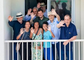 Lula inaugura Residencial Morar Melhor 13, 14 e 15 e entrega 576 moradias no Parque das Tribos, em Manaus