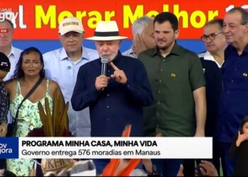 Lula entrega 576 apartamentos do Minha Casa, Minha Vida em Manaus