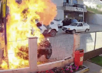 Morre mulher que foi queimada pelo filho ao tentar impedir incêndio em moto