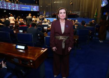 Presidente do TCE-AM acompanha em Brasília promulgação de PEC que fortalece Tribunais de Contas