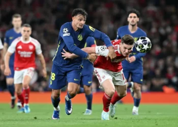 Sneijder detona semifinal da Champions e diz que Arsenal x Atlético “não parecia jogo europeu