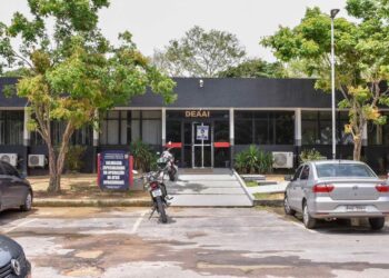 Adolescente é apreendido suspeito de cortar cabelo e ameaçar ex-namorada em Manaus