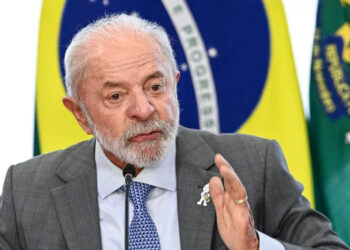Lula reage após ser questionado sobre áudio de Flávio Bolsonaro para Vorcaro