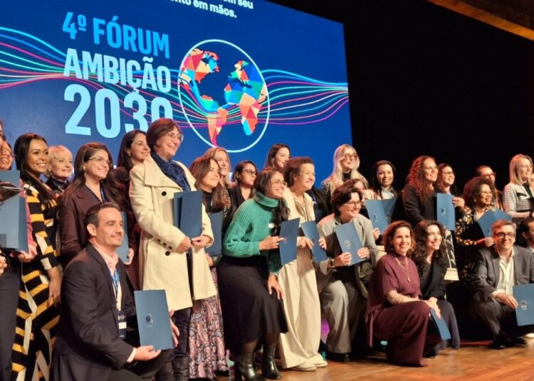 Hapvida supera meta de liderança feminina e recebe reconhecimento da ONU