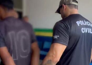 Homem é preso por assediar adolescente em barco de Manaus para Parintins
