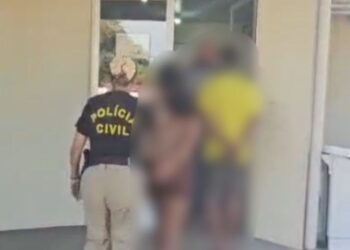Casal é preso após bebê de 1 ano ser encontrado sozinho em rua no Amazonas