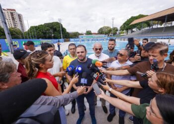 Governador Roberto Cidade anuncia ampliação do Vila Aberta para Todos também às quartas-feiras