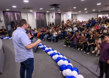 Governador Roberto Cidade anuncia abertura de mais de 10 mil vagas para cursos gratuitos no interior do Amazonas