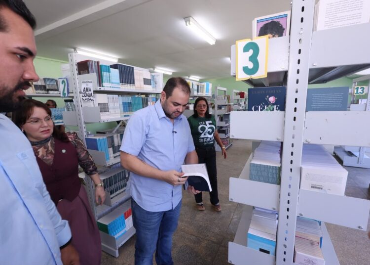 Em Boa Vista do Ramos, governador Roberto Cidade entrega novo núcleo de ensino da UEA e reforça compromisso com a educação superior do estado