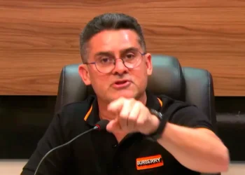 David Almeida aciona Justiça Criminal contra coronel Walter Cruz por acusações falsas